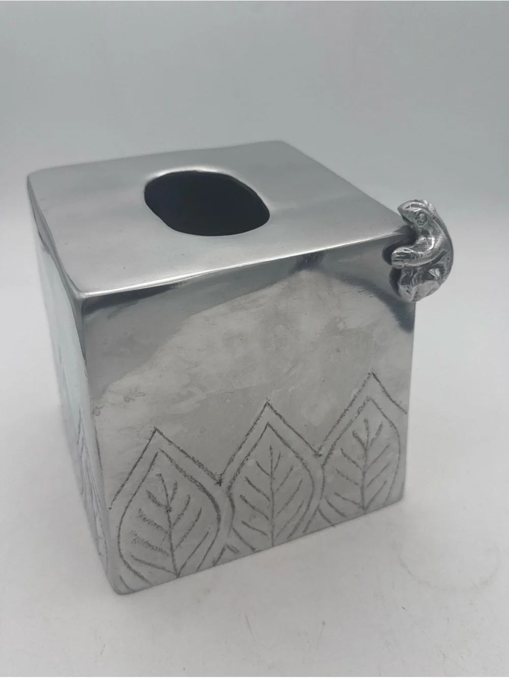 Vintage Paradigm Exclusives India Metal Tissue Box Cover Square Etched Leaf Frog